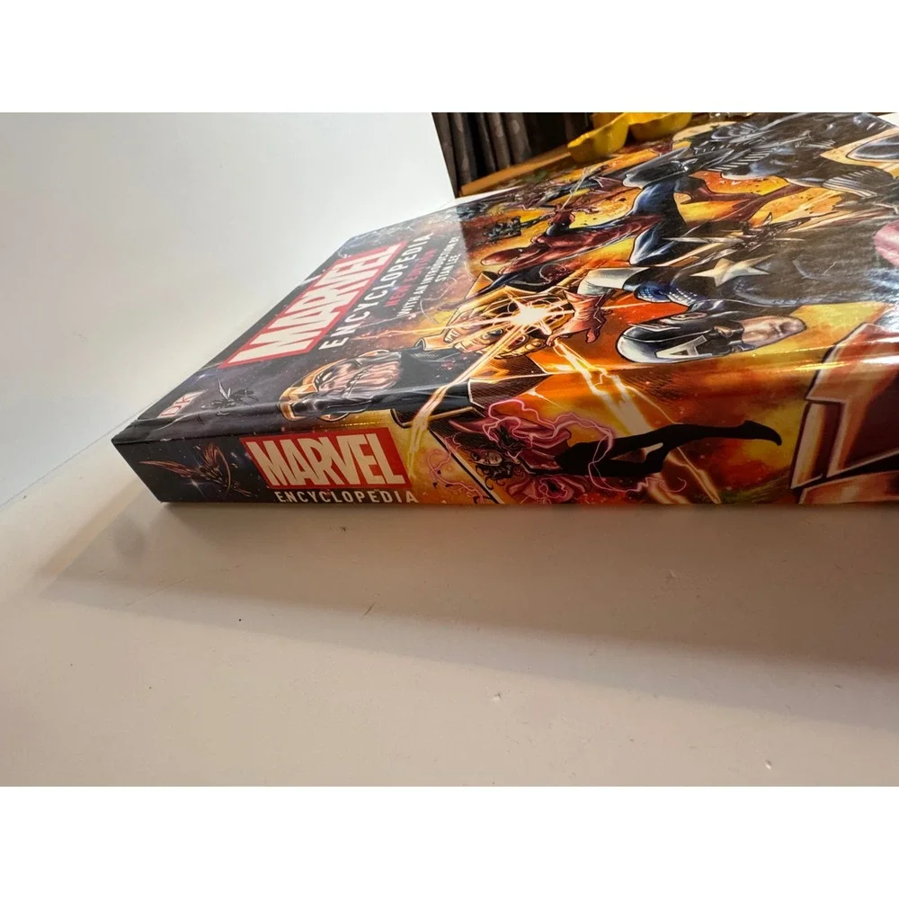 Marvel Encyclopedia New Edition DK Hardcover 2019 Stan‎ Lee Introduction